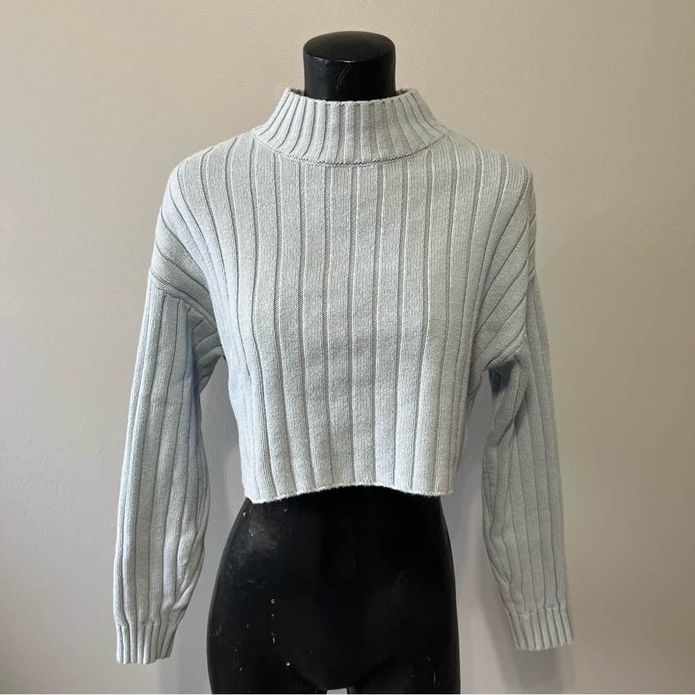 La Hearts Cropped Ribbed Mock Neck Sweater - Pale Blue